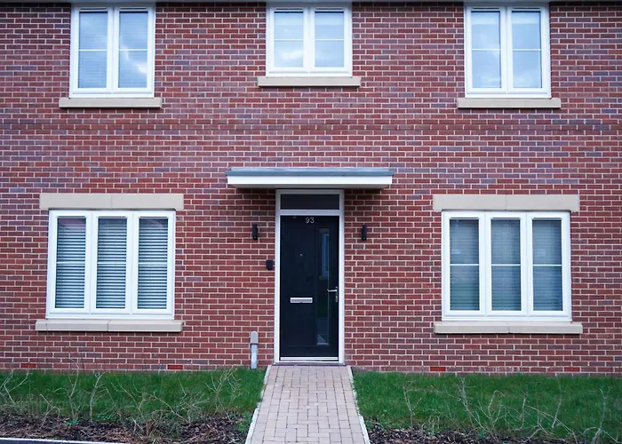 A1M Hampton Lakes Brand New Entire House